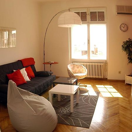 Bridge Apartment Белград Екстериор снимка